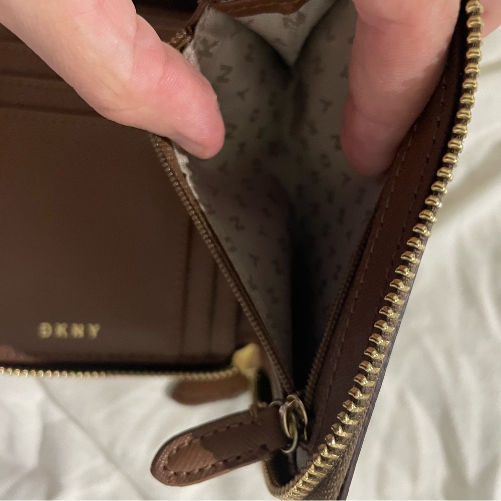 DKNY Small Bryant Brown Monogram Zip-Around Leather Wallet - Picture 8 of 8